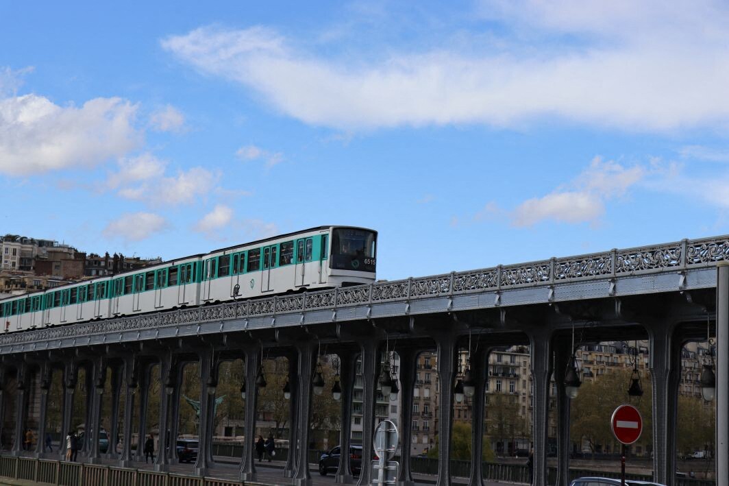 la RATP va fermer la ligne 6 du métro pendant un week-end complet, d'autres interruptions annoncées