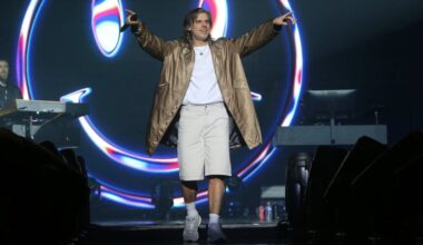 Orelsan annonce une seconde date de concert à Marseille en mars 2026