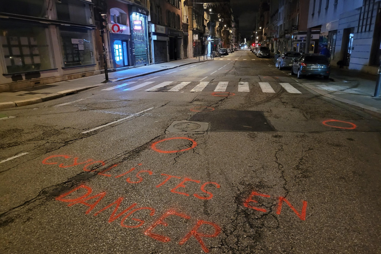 Grenoble. Cette décision de la Métropole "menace" la sécurité des cyclistes, ils protestent