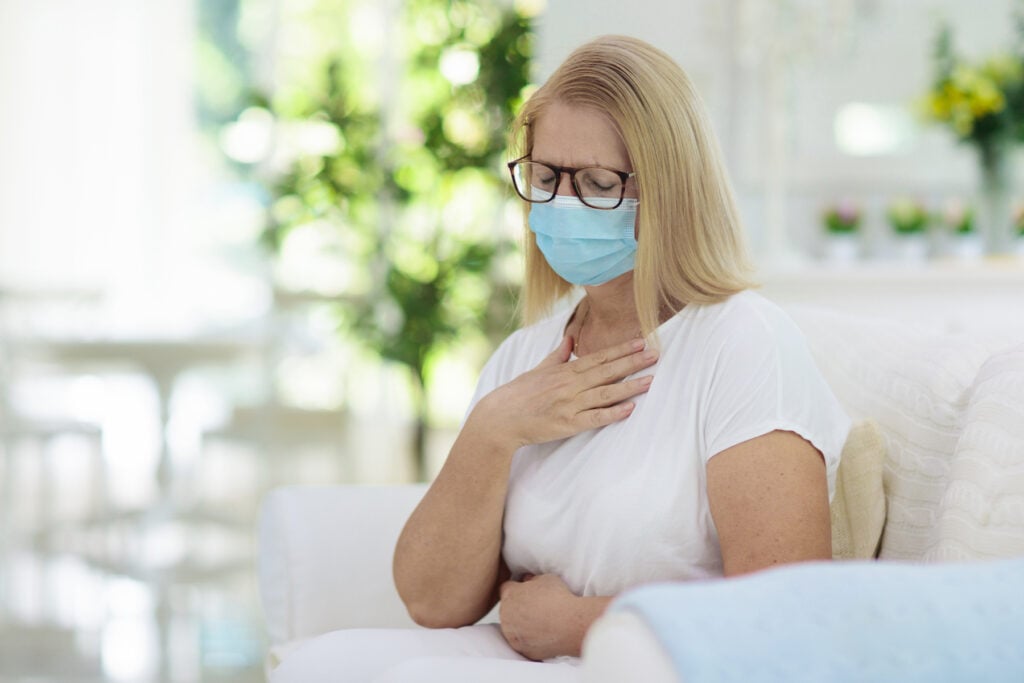 <p>Covid-19 : vous pensez être infecté par le variant Frankenstein ? Voici les 2 symptômes clés à surveiller d'urgence</p>