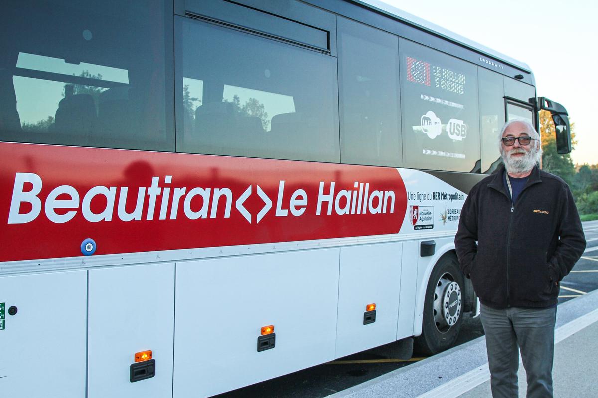 À 63 ans, Jean-Philippe fait partie des nouveaux conducteurs de la ligne 480.