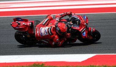 Marc Marquez chute dès le premier tour du GP d'Indonésie - L'Équipe