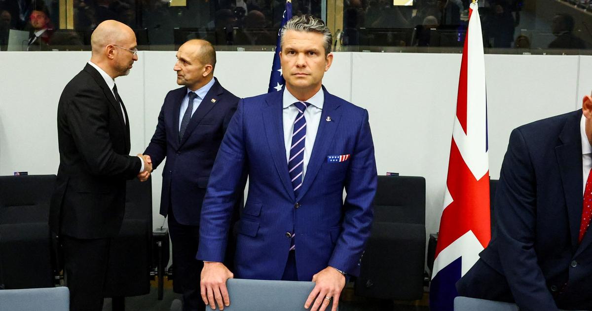 à l'Otan, les États-Unis mettent sous pression l'Europe et la Russie