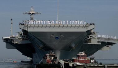 Les États-Unis envoient un porte-avions dans les Caraïbes, augmentant la pression contre le Venezuela