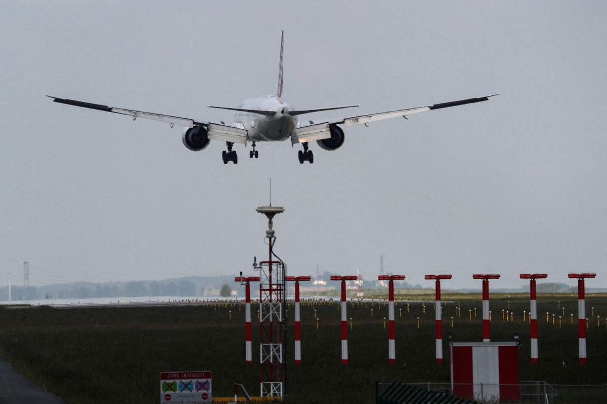 Air France annonce suspendre ses vols entre Paris et Antananarivo jusqu’à lundi inclus