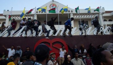 le président dénonce une «tentative de prise illégale du pouvoir» en cours