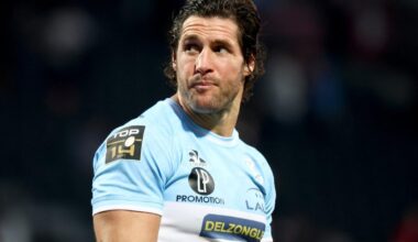 Le demi de mêlée de Bayonne Maxime Machenaud sort en larmes sur la pelouse de Pau - L'Équipe