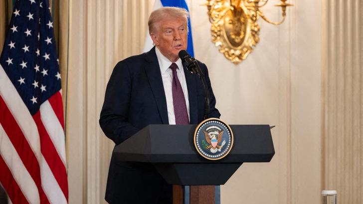 Trump se félicite de la réponse du Hamas et met une pression inédite sur Israël