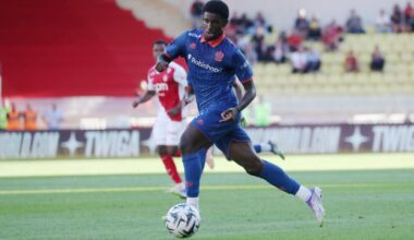 découvrez le 11 de départ de l’OGC Nice face à Rennes pour la 9ᵉ journée de Ligue 1