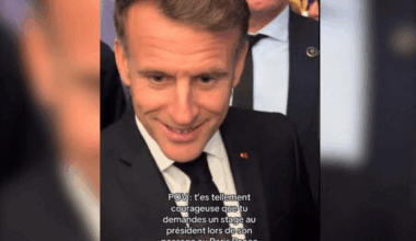 Emmanuel Macron interpellé par une étudiante en recherche de stage