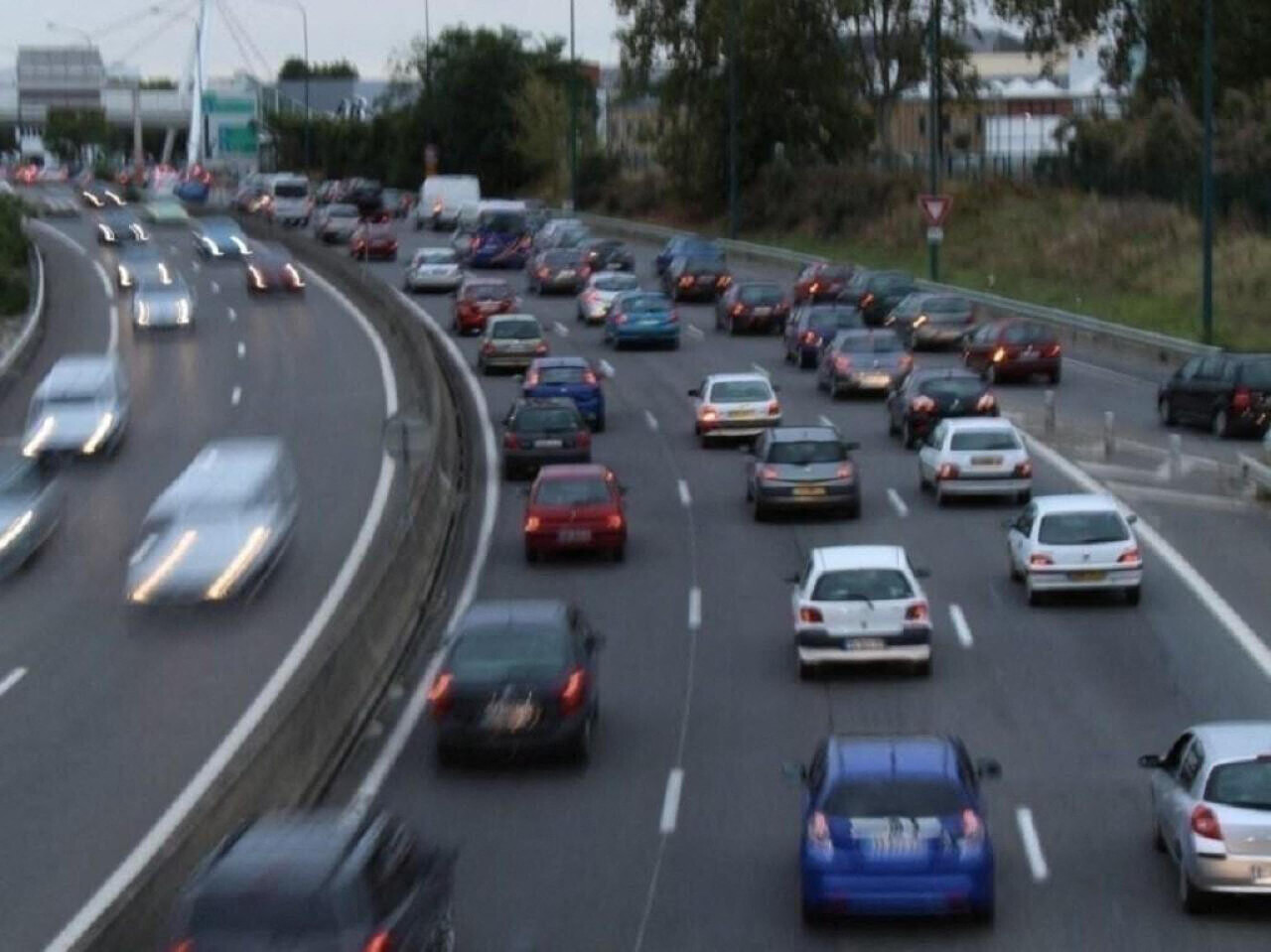 la préfecture du Nord baisse la vitesse sur les routes, la Ville de Lille ferme ses parcs