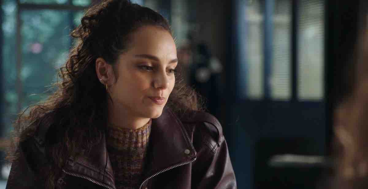 Demain Nous Appartient spoiler : Violette balance Charles à la police ! (vidéo épisode du 4 novembre)