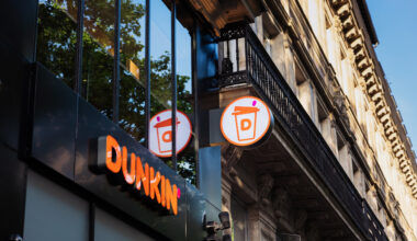 La chaîne américaine Dunkin' Donuts poursuit sa conquête de l'Île-de-France et ouvre quatre boutiques