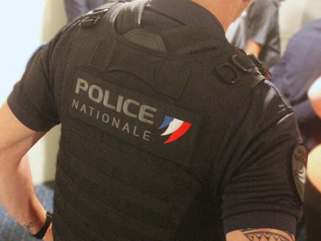 le père a été interpellé, la fillette de 3 ans "en bonne santé"