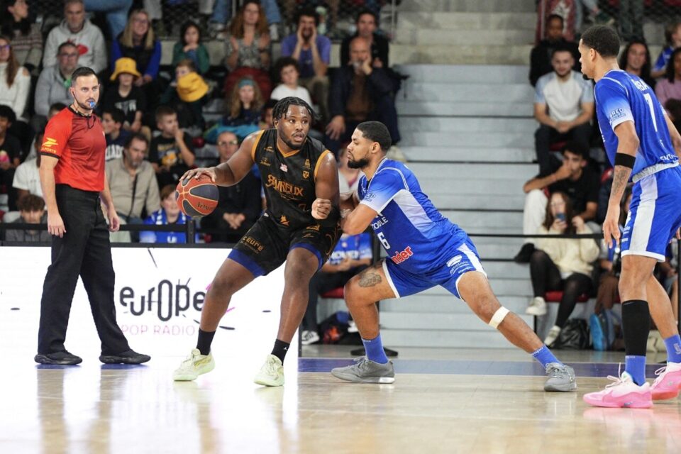 Durant 36 minutes aux commandes, Yvan Ouedraogo et son équipe ont laissé le match et le dernier quart-temps à Gavin Kensmil et les siens, l'intérieur d'Évreux sortant mêmeavant le terme sur un procole commossion.