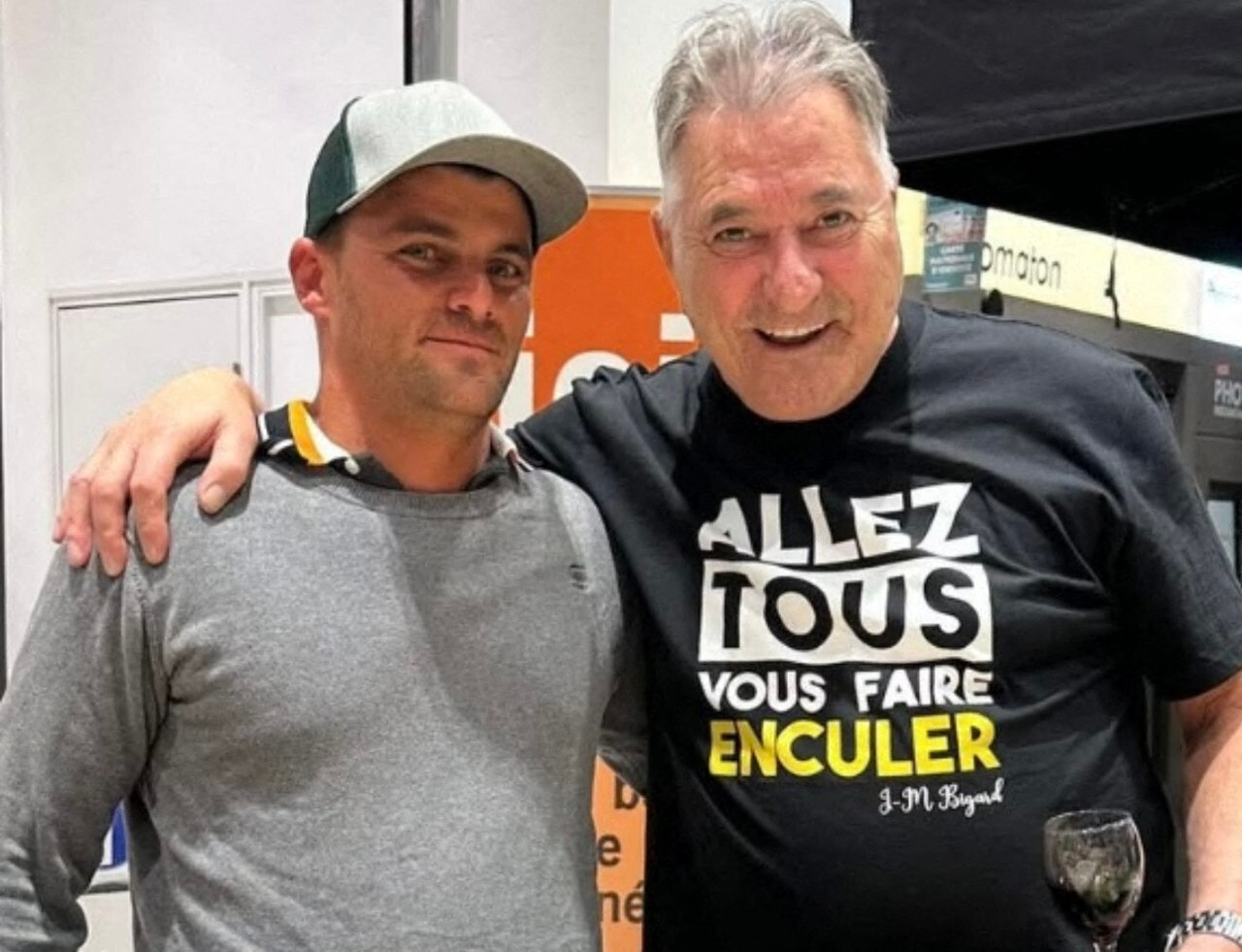 Mais que faisait Jean-Marie Bigard dans cet hypermarché de Vendée ?