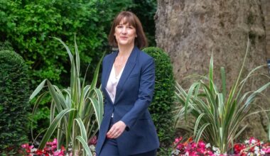 Royaume-Uni: nouvel embarras pour Keir Starmer après une «erreur» de sa ministre des Finances