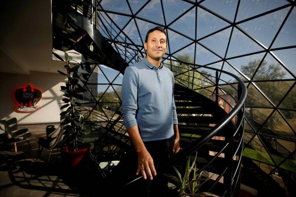 Première interview pour Fabrice Bocquet dans la peau du président du Gym. 