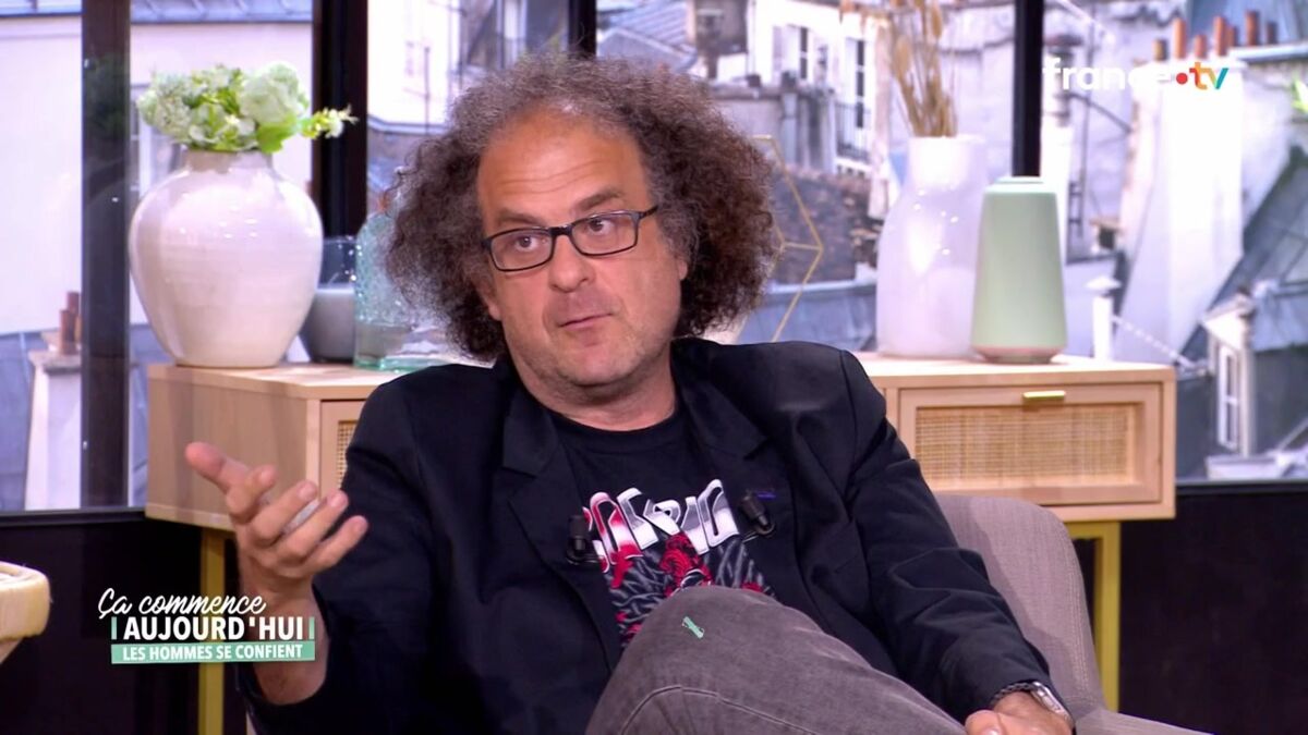 Laurent Karila (Ça commence aujourd'hui) se confie sur son lien avec Faustine Bollaert