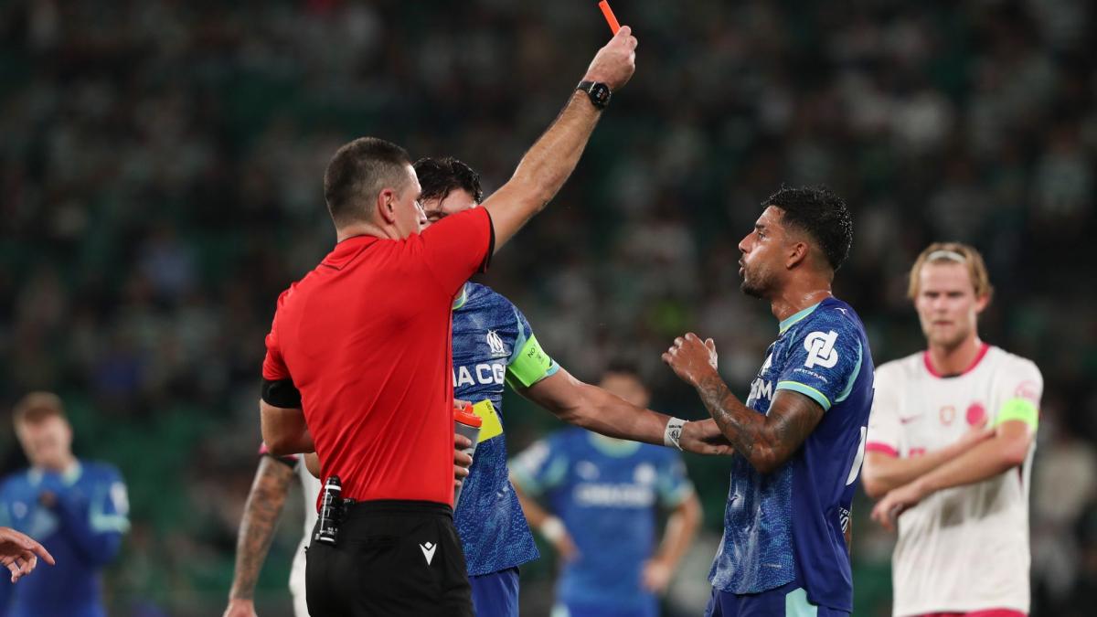 Emerson sort du silence après son carton rouge controversé !