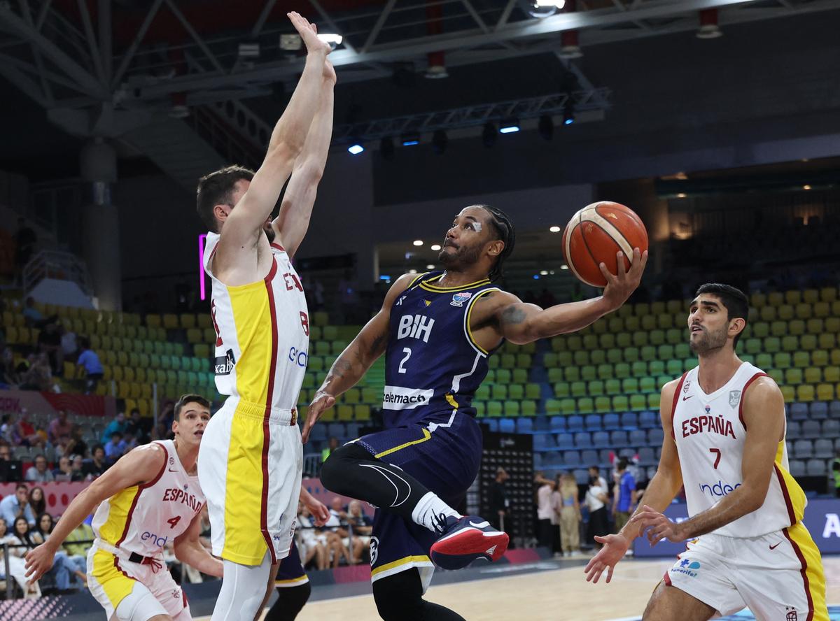 Basket - Elite 2. John Roberson, un pigiste de luxe à Hyères-Toulon, futur adversaire de l’Elan Béarnais