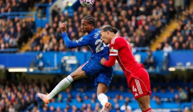 Liverpool subit une nouvelle défaite, Arsenal prend la tête de la Premier League