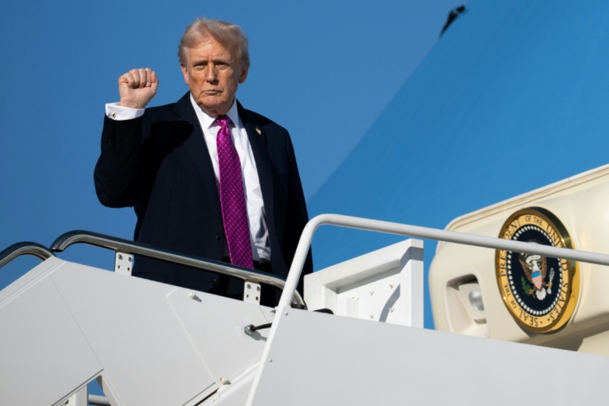 Donald Trump en route pour l'Asie, où il rencontrera Xi Jinping - 25/10/2025 à 12:43