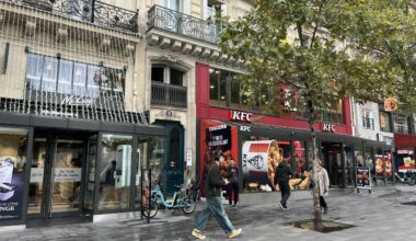 Five Guys, Mc Donald's, Burger King, KFC... La place de la République à Paris frôle-t-elle l'indigestion ?