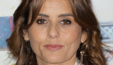 "On s’envoie des messages tous les jours" : Faustine Bollaert se confie sur "l’homme de sa vie"