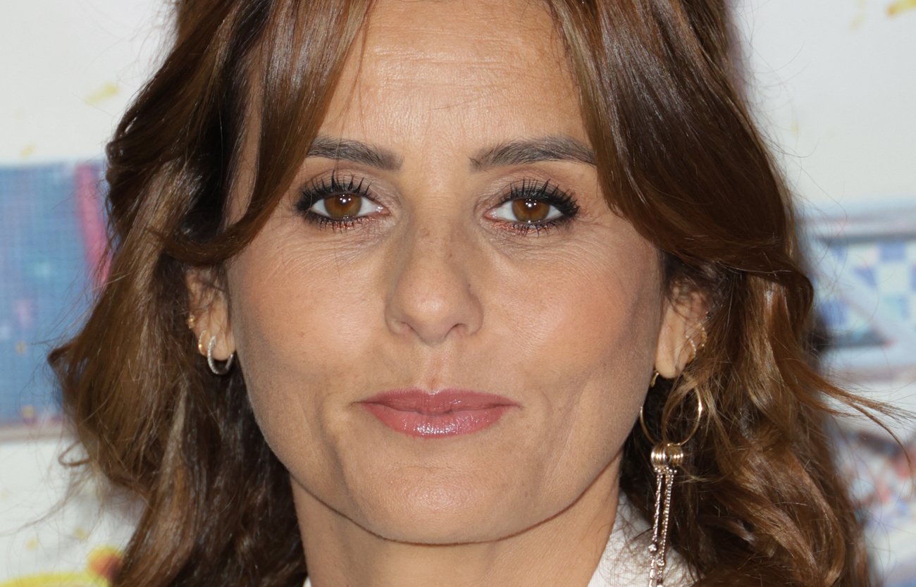"On s’envoie des messages tous les jours" : Faustine Bollaert se confie sur "l’homme de sa vie"