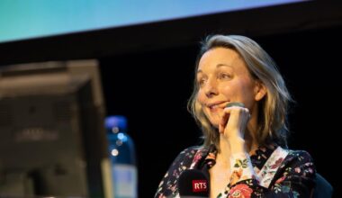 Maurine Mercier, correspondante de la RTS en Ukraine, reçoit le prix Bayeux pour la troisième fois - rts.ch