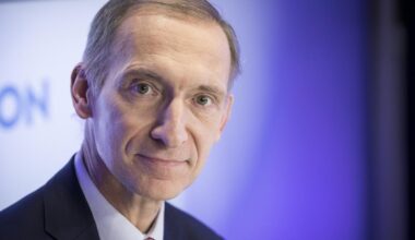 « La politique de la France contre le régime des partis »