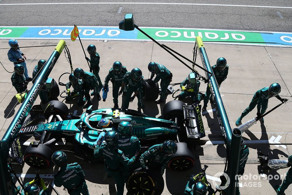 Fernando Alonso, Aston Martin Racing