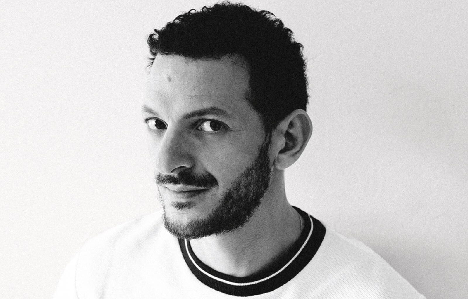 “Un lendemain soir de gala” : un album tendre et mélancolique de Vincent Dedienne, avec la crème de la chanson - Télérama