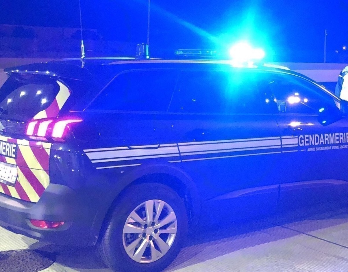 un commando vide le contenu d'un DAB dans une banque
