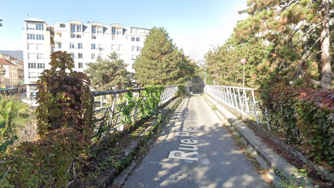 accident voiture-trottinette, un jeune homme grièvement blessé après une terrible chute