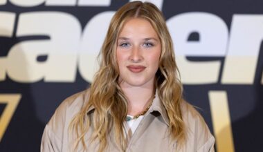 sa dernière chanson affole la toile, elle réagit