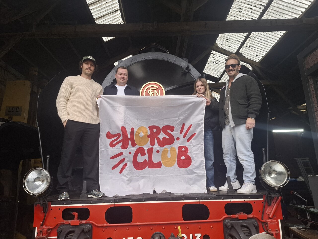 la prochaine se fera au milieu des wagons