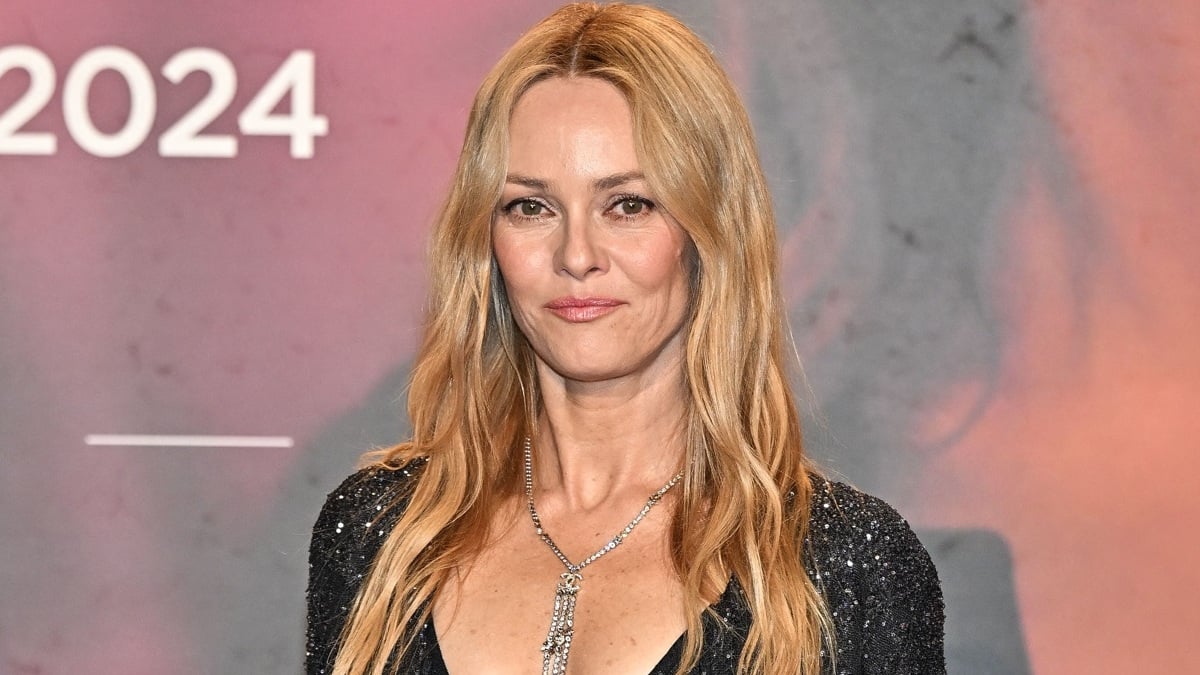 Vanessa Paradis lève le voile sur sa première fois avec Omar Sy, “On s’est…”
