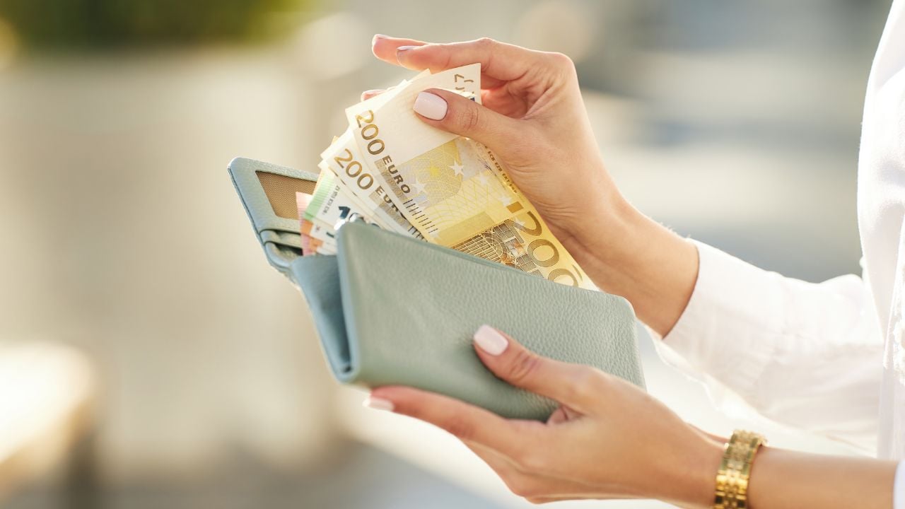 En 2025, voici le salaire qu’il faut toucher pour être considéré comme « riche » en France