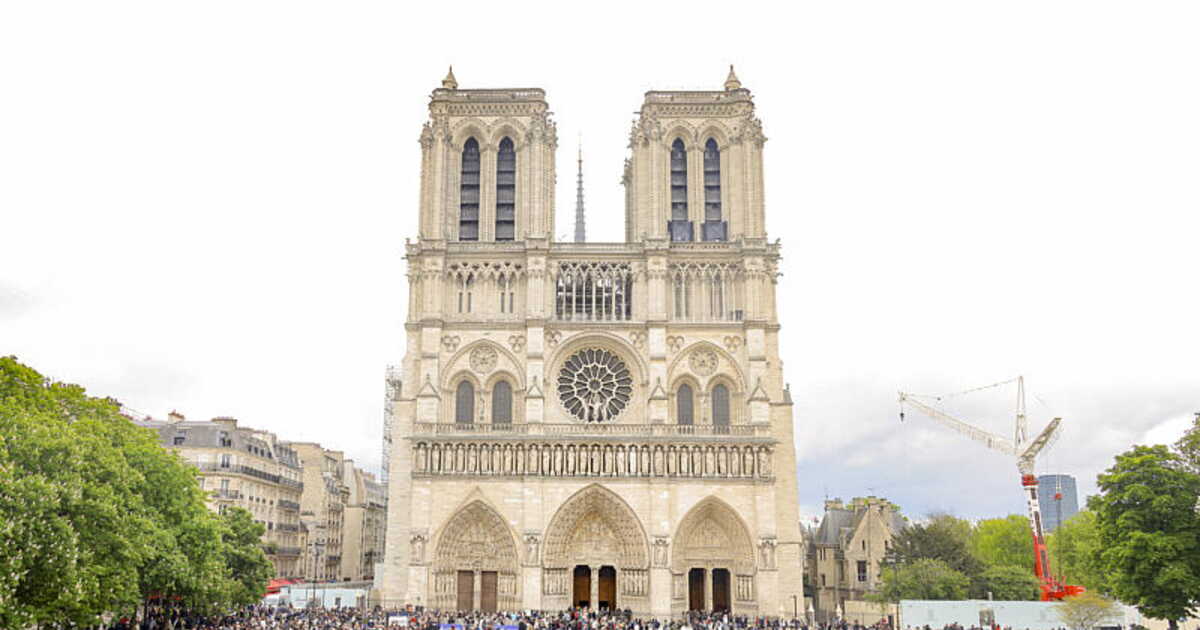 "Ils feront un carnage" : une lettre anonyme alertant sur un risque d’attentat ce week-end découverte dans la cathédrale Notre-Dame de Paris