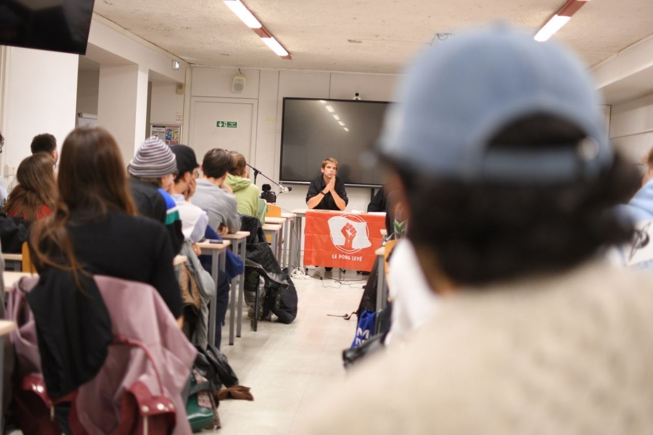 conférence du Poing Levé avec Clément Sénéchal à Sciences Po Paris