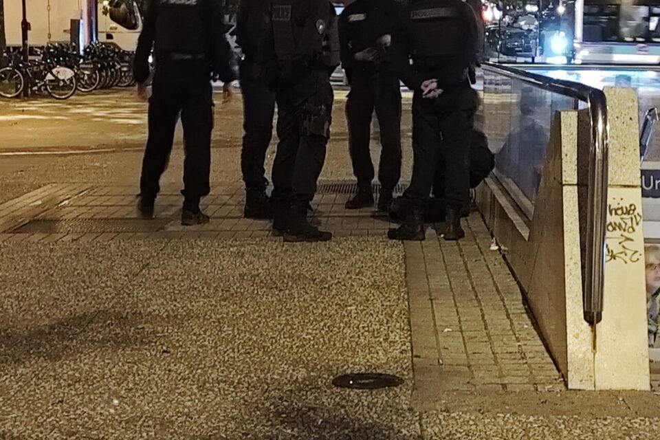 Une personne a été interpellée par les forces de l'ordre au petit matin, ce jeudi 2 octobre 2025.