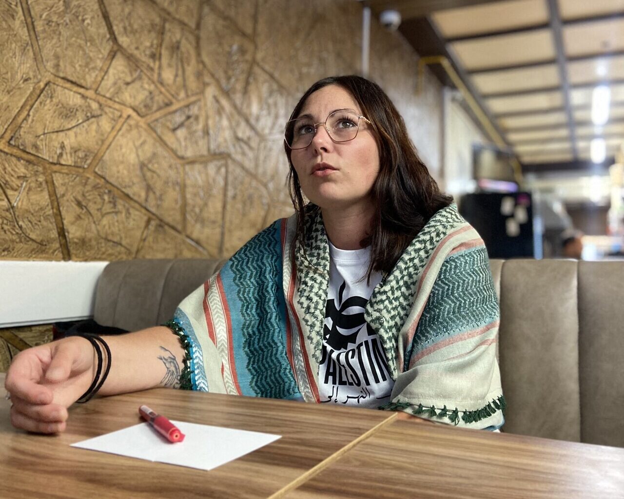 la députée Marie Mesmeur raconte les violences en geôles israéliennes