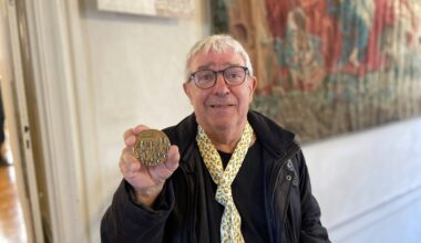 Alain, "M'sieur l'maire de Saint-Hélier", décoré par la Ville de Rennes