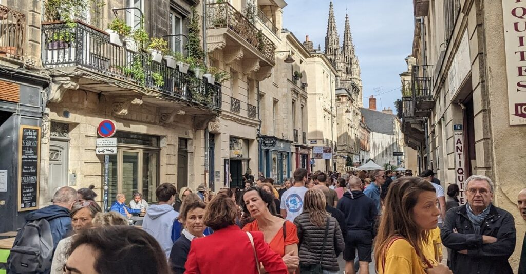 La fête du vin nouveau et de la brocante revient à Bordeaux !