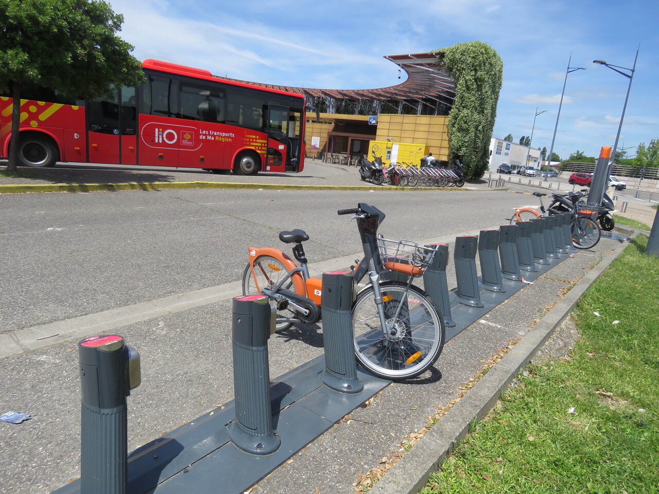 pourquoi le réseau VélôToulouse est en partie inutilisable