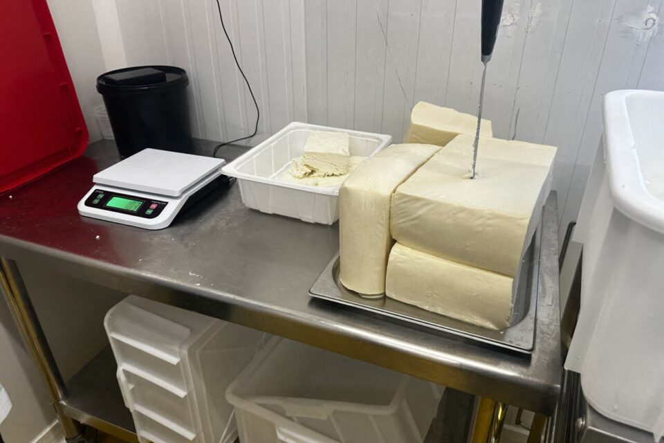 Nous avons pu suivre les étapes de fabrication. 