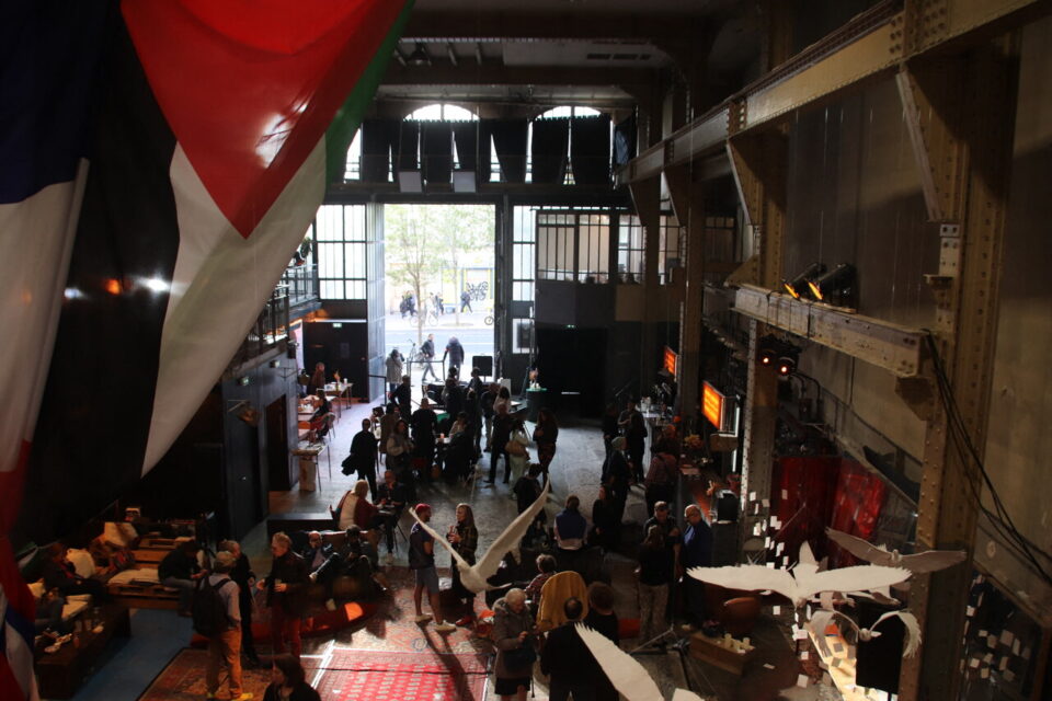 L'intérieur du Consultat Voltaire lors de l'inauguration de Sababa, samedi 11 octobre 2025 à Paris.