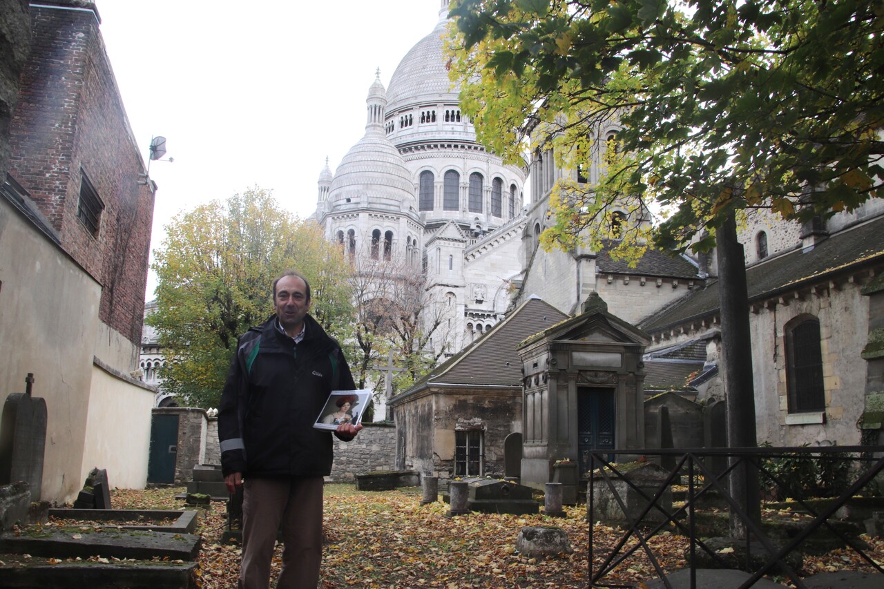 On a pu entrer dans le plus vieux (et le plus petit) cimetière de Paris, quasi inaccessible au public